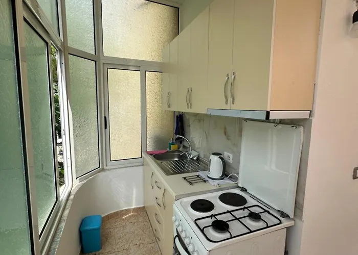 Eldi's Golem (Tirana)